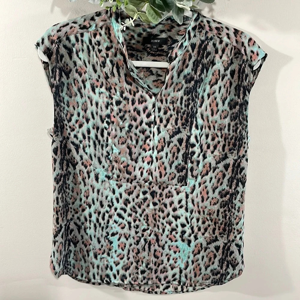 J. Crew Sleeveless Lightweight Blouse Animal Print XS